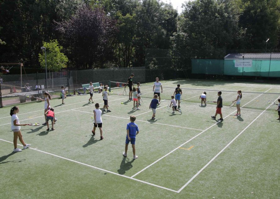 campo da calcio campeggio ai colli fioriti